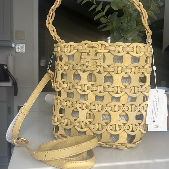 MCGRAW DIE-CUT SMALL BUCKET
BAG - Picture 9 of 11